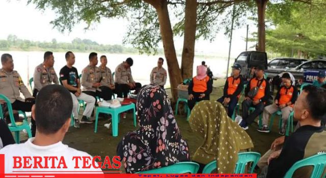Jumat Curhat