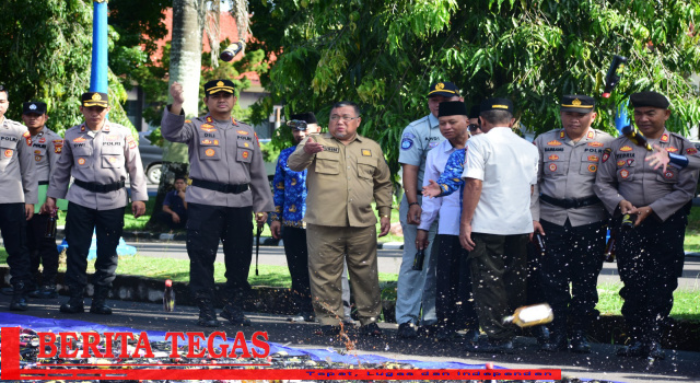 Forkopimda OKI Musnahkan Ribuan Miras dan Petasan